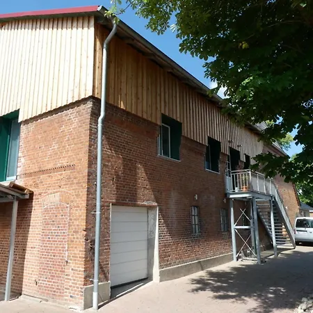 Schwalbennest * Bunsdorf